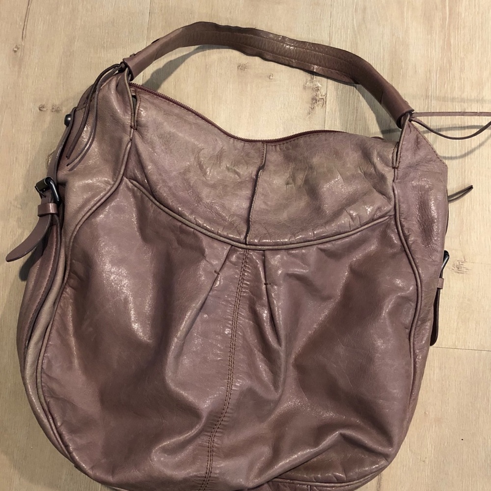 Gorgeous shoulder bag